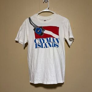 Cayman Islands Men’s vintage single stitch Anvil t-shirt size m streetwear 90’s